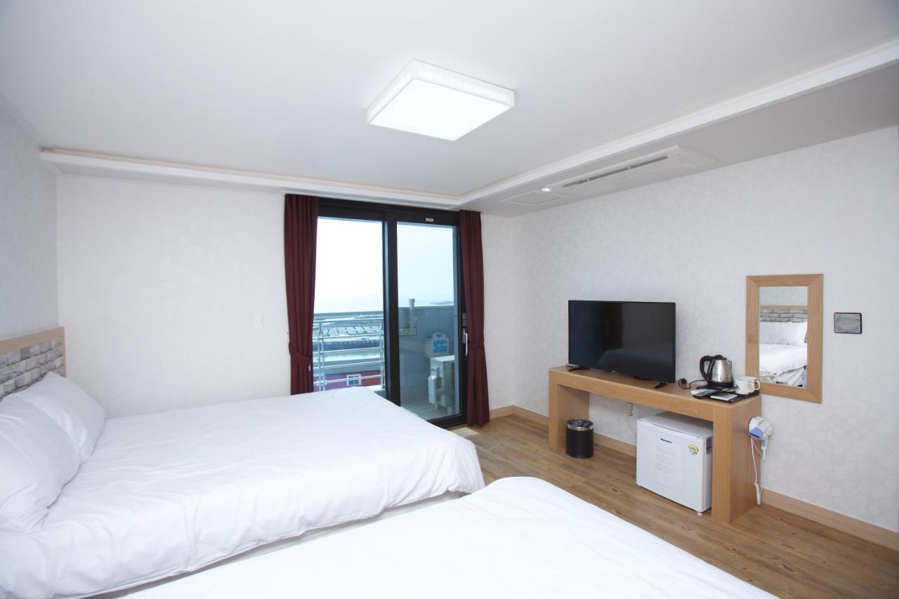 Jeju Moseulpo Hotel Seogwipo Exterior foto